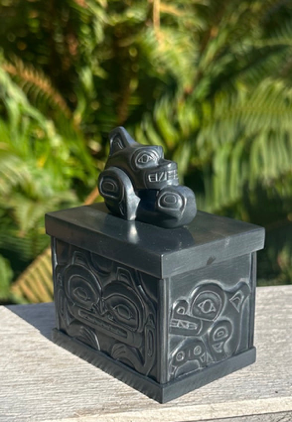 Argillite Killer Whale Box By Sean Gryn White` – Haida Gwaii Museum ...