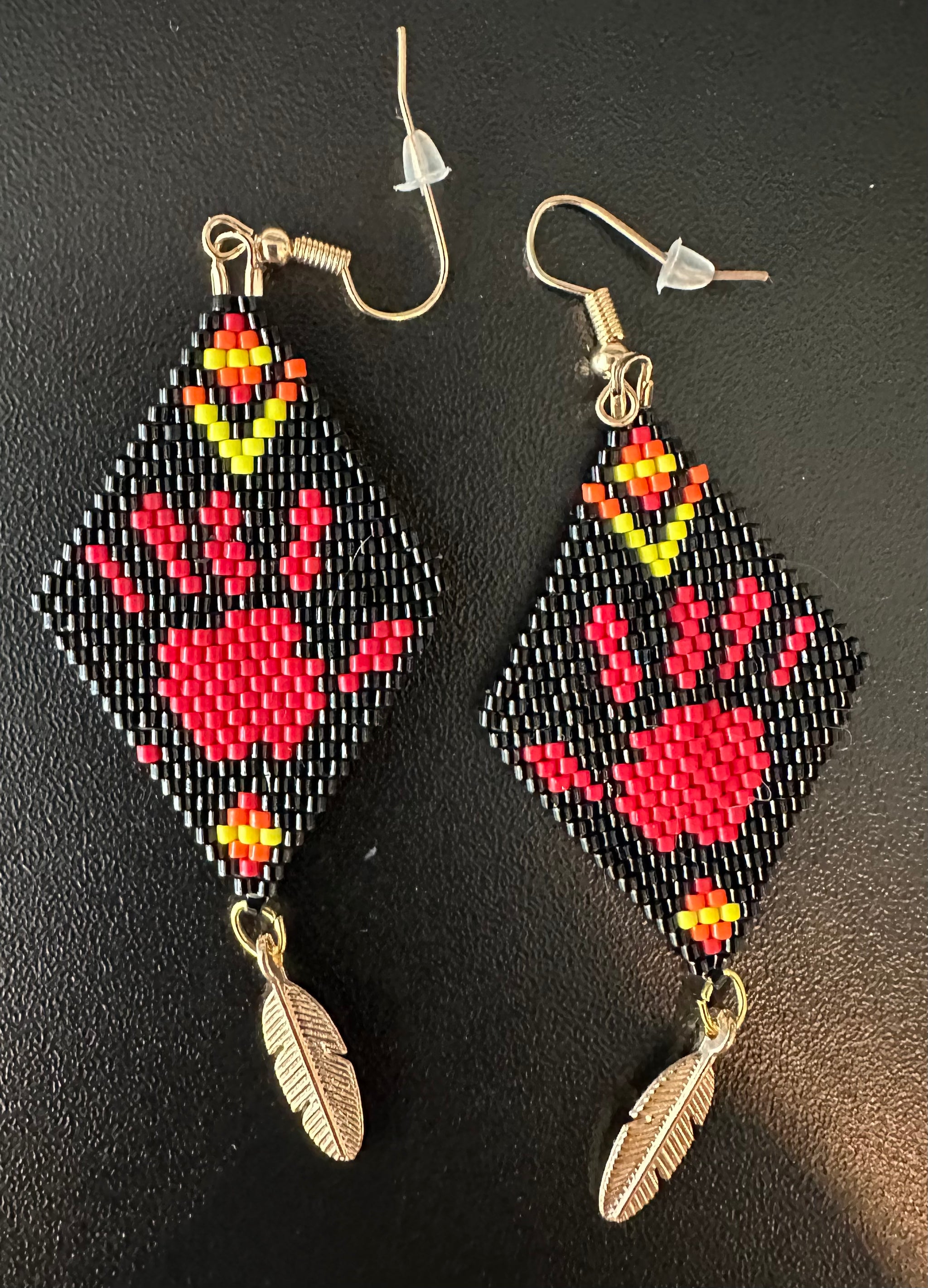 New!1点のみ＊No.193＊handmade＊earring ＊ Beaded earrings by Paula Lawson – Haida Gwaii Museum Gift Shop